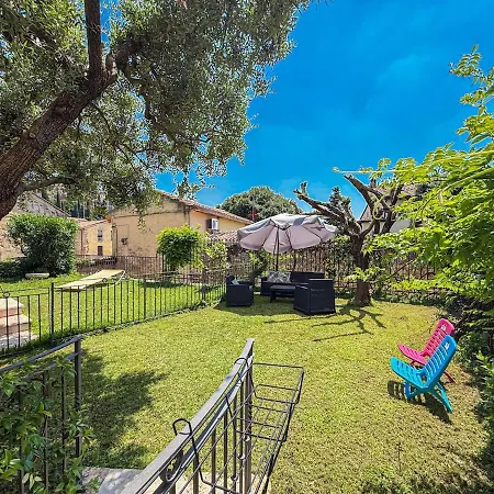 Apartmán Theatre Private Garden And Free Parking *