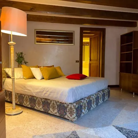 Theatre Private Garden And Free Parking Apartmán Verona