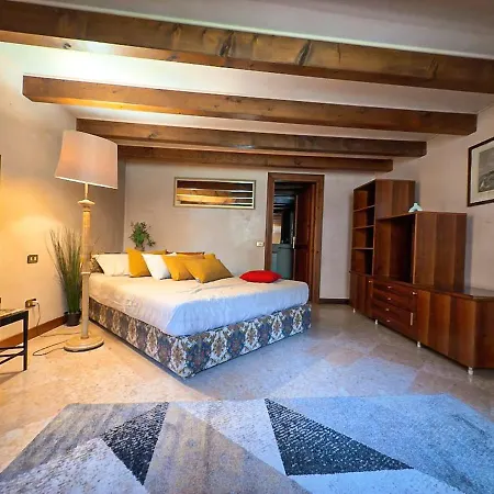 Theatre Private Garden And Free Parking Apartmán *