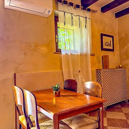 Daire At Ponte Pietra With Garden And Parking