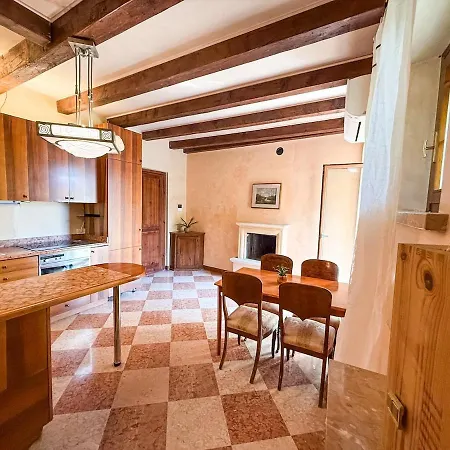 Theatre Private Garden And Free Parking Apartmán