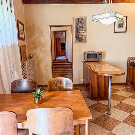 Apartmán Theatre Private Garden And Free Parking *