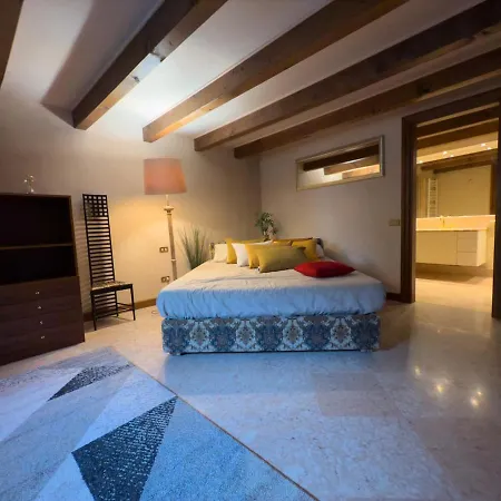 Theatre Private Garden And Free Parking Verona