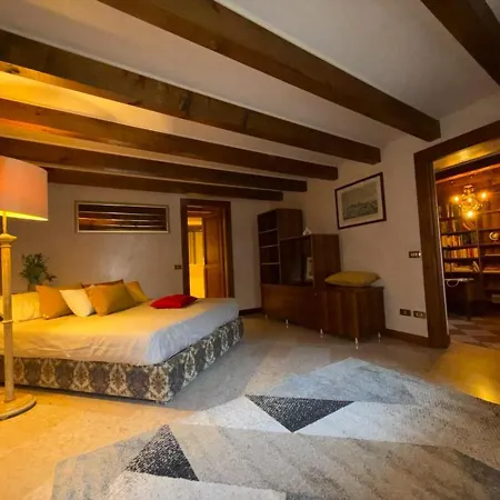 Apartmán Theatre Private Garden And Free Parking Verona